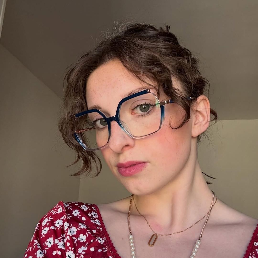 Alexia Bleu Carré Luenttes7