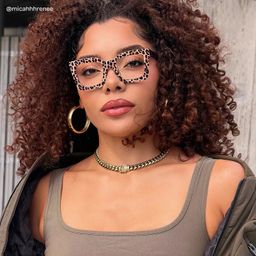 Megan Imprimé léopard Carré lunettes8