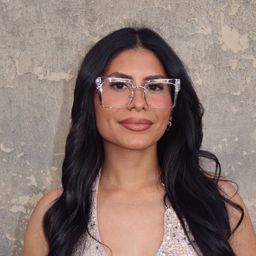 Kiana Clair Carré lunettes5