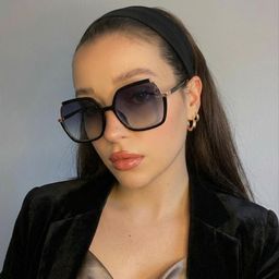 Alexia Noir Carré lunettes de soleil4