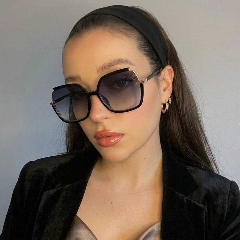 Alexia Noir Carré lunettes de soleil