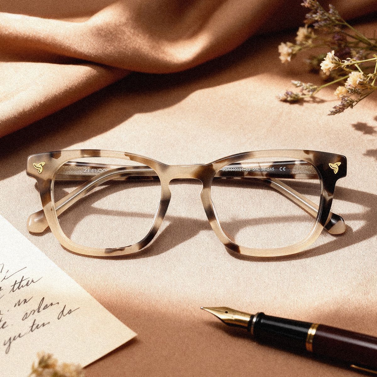 Lunettes Heather à monture écaille de tortue et monture carrée en ligne | ZEELOOL0